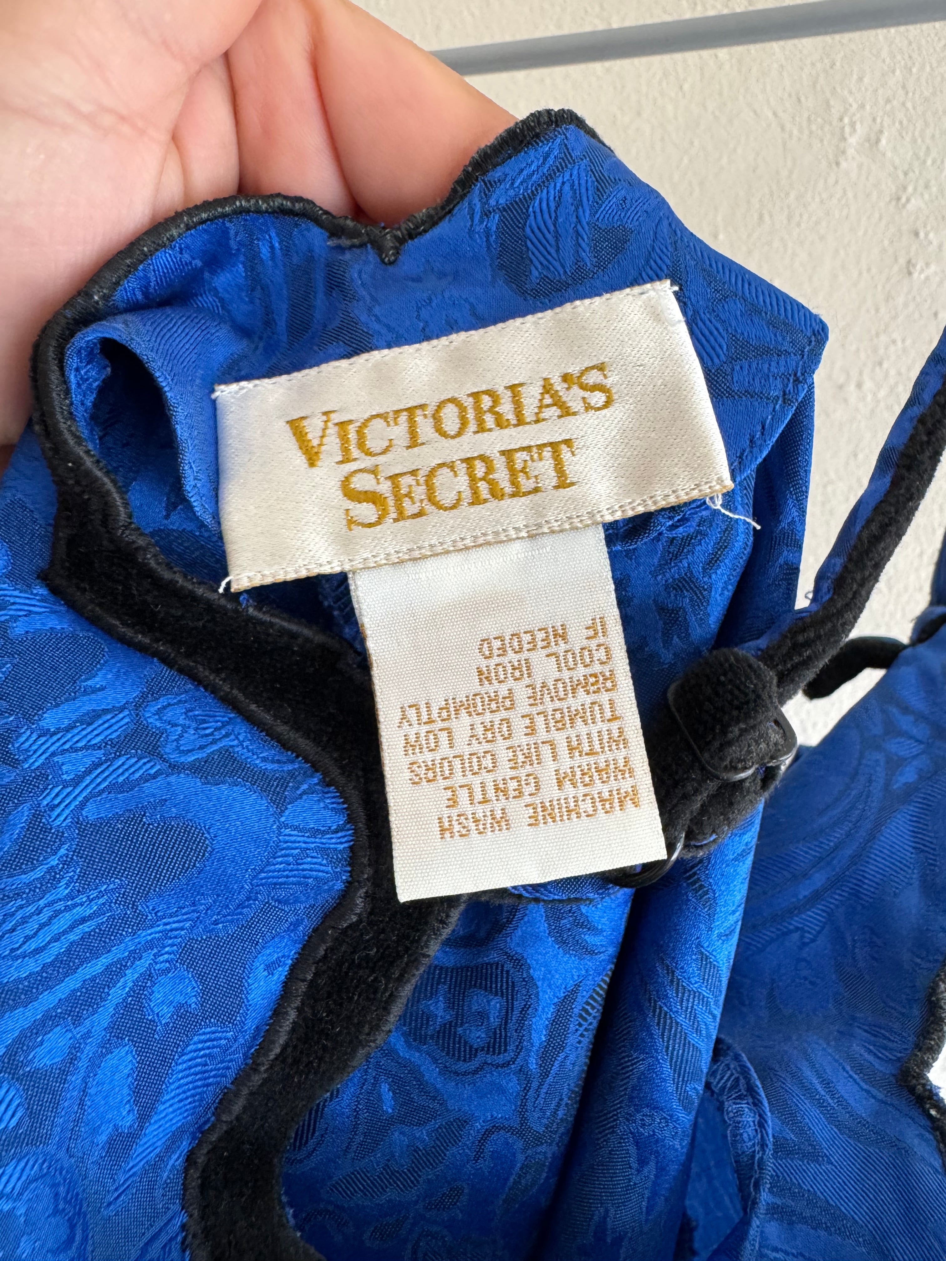 Pijama Victoria's Secret azul rey